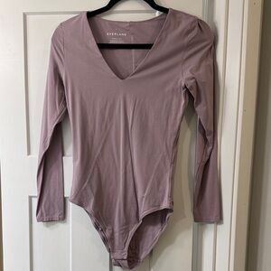 Everlane Women's Dusty Pink V-Neck Bodysuit
